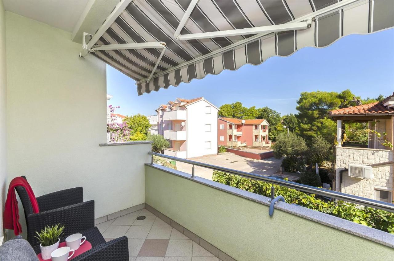Apartment Mare Srima Εξωτερικό φωτογραφία