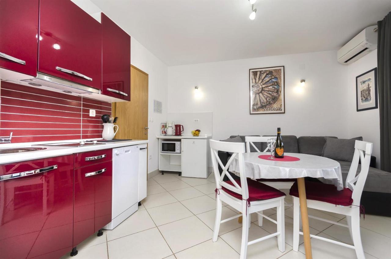 Apartment Mare Srima Εξωτερικό φωτογραφία