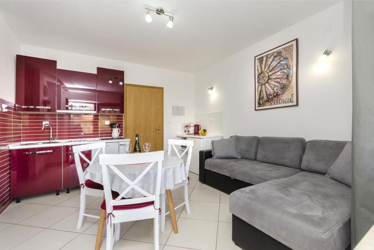 Apartment Mare Srima Εξωτερικό φωτογραφία